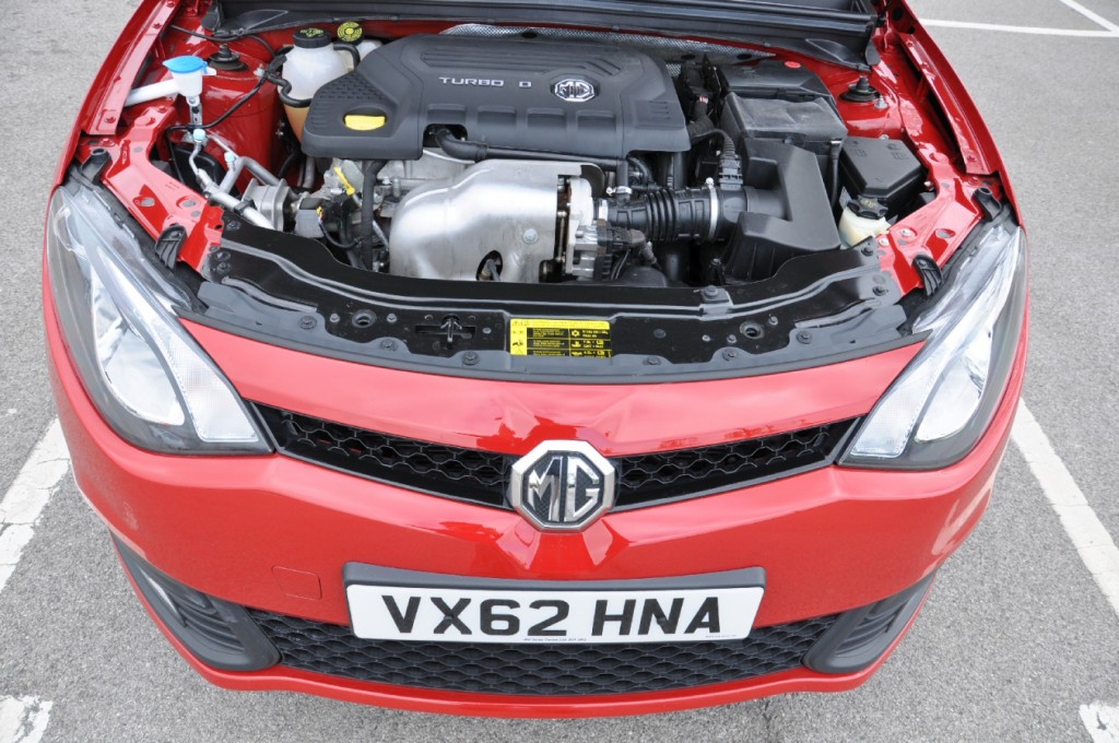 MG6 GT DTi-TECH SE road test review by Oliver Hammond - photo - engine bay